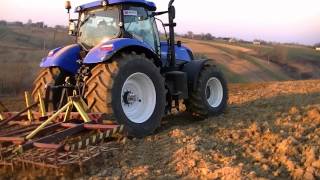 Wiosna  Bronowanie 2014  New Holland T7250 AC [upl. by Rednaxela58]