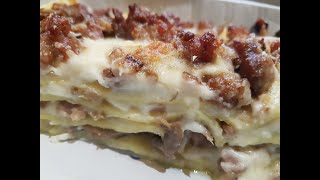 Lasagne besciamella salsiccia e funghi [upl. by Garvey]