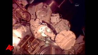 Raw Video Eyeful of Soap Slows Spacewalk [upl. by Stedman]