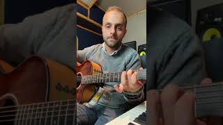 Lezioni di chitarra FACILI in 30 secondi  Accordo Mi minore 7 [upl. by Shoemaker]