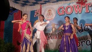 VASTAVA JANAKI FOLK DANCE BY GIRLS [upl. by Fishman221]