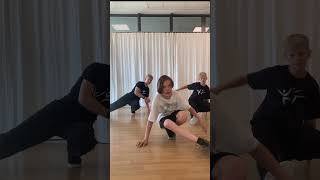 TanzZwiEt Tanz und Ballettschule  HOW TO One Step [upl. by Ibby427]