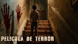 En busca de su hermana una joven se topa con una misteriosa familia  Pelicula de Terror Misterio [upl. by Lechner569]