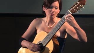 Bach Fugue 998  Anika Hutschreuther Guitar [upl. by Ignazio]