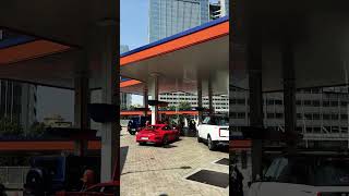 Average fuel stations in india 🇮🇳 porshe range rover gwagon [upl. by Norraf]