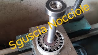 SGUSCIATRICE PER NOCCIOLE FAI DA TE Parte 1° [upl. by Aleek]