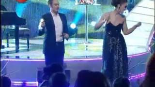 Mustafa Ceceli amp Sıla  Sezen Aksu Parçaları TRT Yılbaşı 2011 [upl. by Retniw]