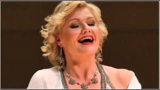 Karita Mattila sings Quando men vo from La Boheme [upl. by Albin]