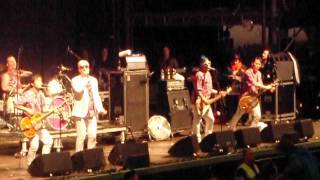 Me First and Gimme Gimmes  Sloop John B live 310812 [upl. by Aneetsyrk]