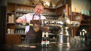 Jak nalévat pivo z láhve  Master Bartender 2012 [upl. by Mirabel]