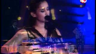 Bien o mal Julieta Venegas feat Fito Paez [upl. by Killian]