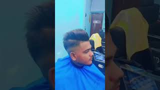 Mid tapered hairstyle menssaloon viralshorts barber ✂️😘🥰 [upl. by Perseus]