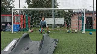 SGpreparatoreportieri primissima volta al deviatore per Lorenzo training for young goalkeepers [upl. by Nicholl]