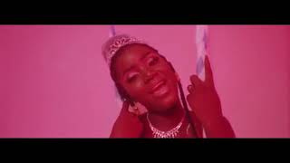 Darina Victry  Laisse moi taimer clip Officiel [upl. by Suilenroc805]