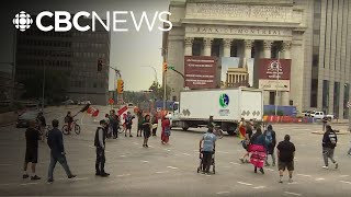 Winnipeg police facing scrutiny over their handling of chaotic protest at Portage and Main [upl. by Ajidahk]