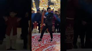 Hammad Shoaib 🇵🇰 Pakistan dancing move jumme Jo Pathan Shahrukh Khan song [upl. by Nnylyaj]