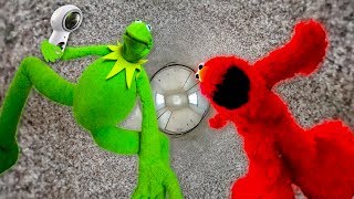 Kermit The Frog and Elmo get a 360 Camera [upl. by Jolenta]