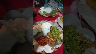 ayam sambal ijo Cikaret Bogor Selatan Langganan Enak banget Lur kuliner kulinerbogor ayamsambal [upl. by Aryam228]