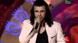 Tees Maar Khan LIVE by SONU NIGAM On Comedy Circusflv [upl. by Gamaliel]