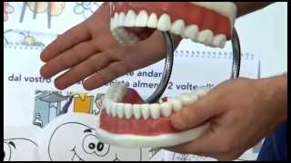 DENTALCOOP insegnare giocando ligiene orale ai bambini [upl. by Cinemod]