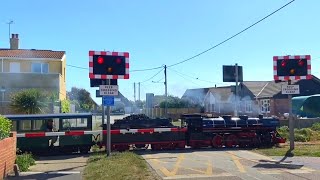 Greatstone Baldwin Road Level Crossing Kent Romney Hythe amp Dymchurch Railway [upl. by Oiracam]