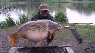 The Carpspecialist  Domaine Des Iles Lake Record May 09 [upl. by Alaster]