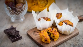 MUFFIN ALLA ZUCCA E GOCCE DI CIOCCOLATO  Ricetta senza zucchero aggiunto [upl. by Ettener]