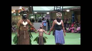 Lihir International Primary School  explaining Central Engan costume [upl. by Sheets]