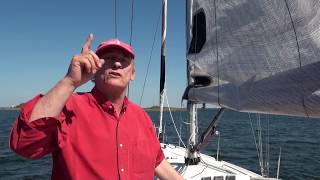 Les tutos du Capitaine Jack Je hisse ma grand voile en solitaire [upl. by Sonnie611]