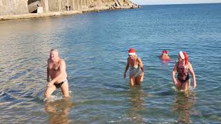 premier bain de lannée 2018 à Banyuls sur mer [upl. by Marina]