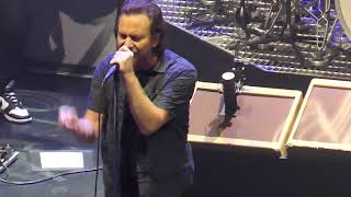 EDDIE VEDDER THE DARK  POWER OF RIGHT  LONG WAY THE EARTHLINGS live in CHICAGO 2 on 2102022 [upl. by Odranar]