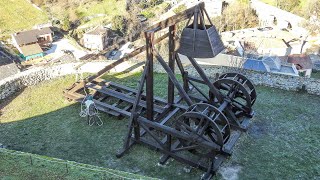 Trebuchet Demonstration Medieval Catapult in Château de Foix Ariège Southern France [upl. by Auqenahs]