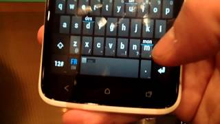 TouchPal Wave moitié Swype moitié BlackBerry Z10 MWC 2013 [upl. by Damahom]