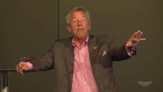 Palestra com John Maxwell na Convenção Nacional Hinode 2015 [upl. by Regdirb]