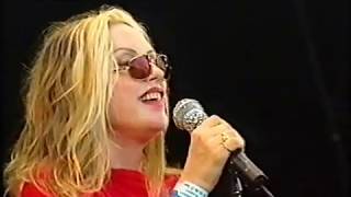 Blondie quotThe Tide Is Highquot live Glastonbury 1999 HQ [upl. by Llohcin]