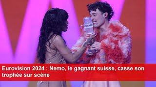 Eurovision 2024  Nemo le gagnant suisse casse son trophée sur scène [upl. by Akerley]