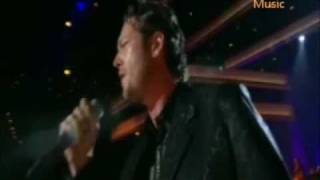 Wild Flower  Blake Shelton Live [upl. by Albers]