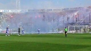 Salida de La U en el Monumental desde Cancha [upl. by Hilliary632]