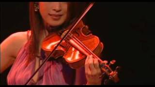 川井郁子 Ikuko Kawai リベルタンゴLibertango 嵐が丘LiveConcertTour2005 [upl. by Ahsinam727]