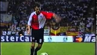 Final Supercopa de Europa 2002  R Madrid Vs Feyenord  2 [upl. by Netsrik719]