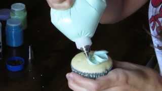 How to Pipe Icing Flowers [upl. by Pudendas]