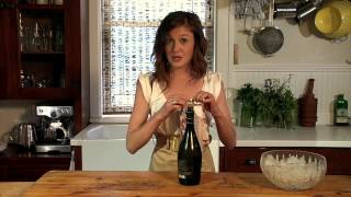 How to Open Prosecco [upl. by Zeba]