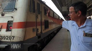 Farewell amp Tribute to SrLOCOPILOT of Rajdhani Express on his last Journey  DHANBAD TO SEALDAH [upl. by Lonee]