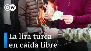 La lira turca se desploma tras el recorte de intereses [upl. by Socin189]