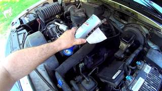 How to quick recharge Air Conditioning on a car or truck [upl. by Hoy]