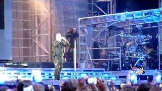 Angels  Robbie Williams Live at Wembley 2011 complete song HD [upl. by Aryhs]