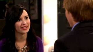 Sunny Entre Estrellas Segunda Temporada quotCayendo Por Los Fallsquot Parte 1 Promo  Sub en Español [upl. by Leunas]