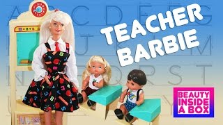 Teacher Barbie 1995  Vintage Doll Review  Beauty Inside A Box [upl. by Sivart367]