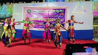 dance performance in bhadrakali temple by saanvi saanvi dance [upl. by Artemahs]