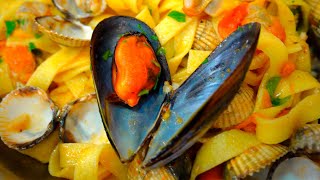 ✅ Cómo hacer PASTA FRUTTI DI MARE ▶ Receta pasta [upl. by Jojo324]